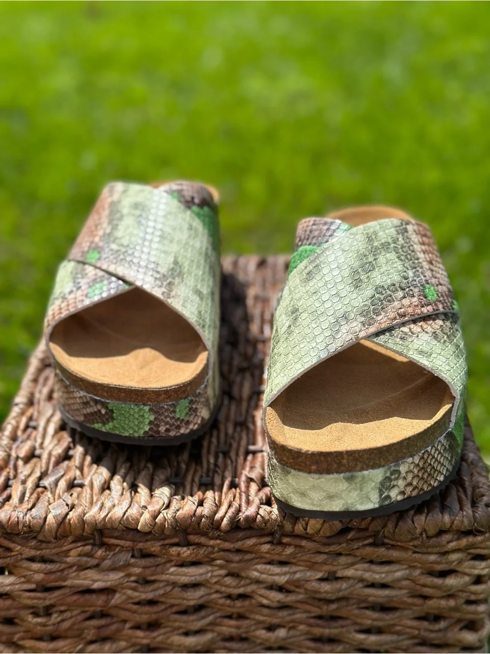 FREE PEOPLE Sidelines Green Snake-Print Slide Flatform Sandal size 36